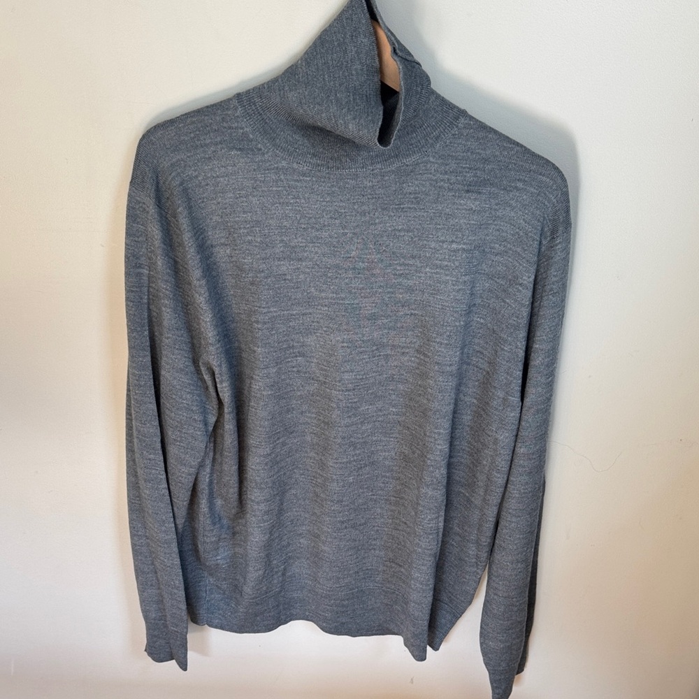 J.CREW factory Elegant Gray Turtleneck Sweater for Men